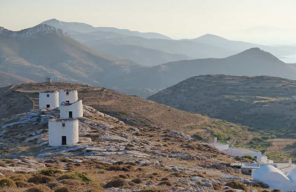 Les anciens moulins de Chora à Amorgos