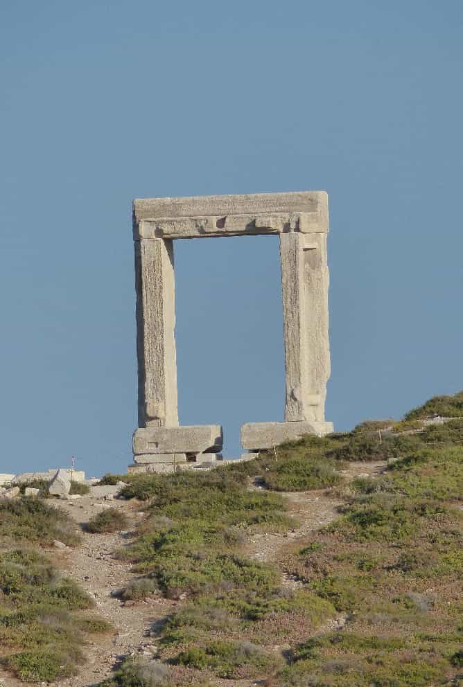 Le Portail du Temple d’Apollon à Naxos