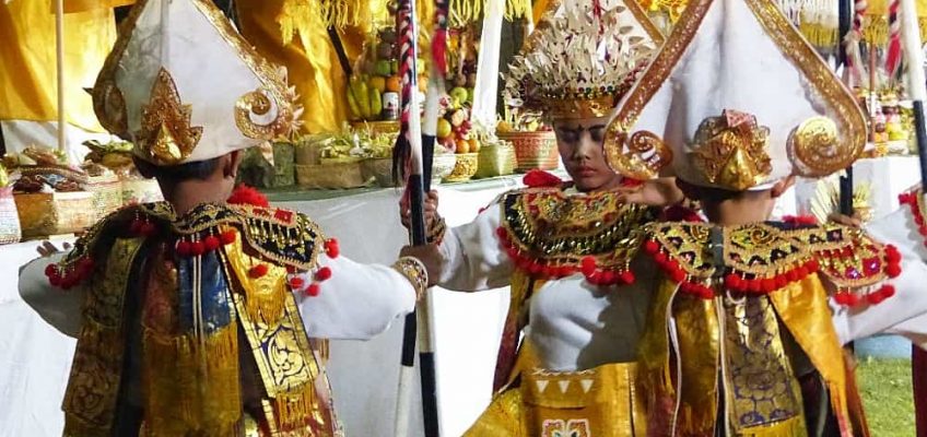 Bali - Yehsanih - La célébration du métal