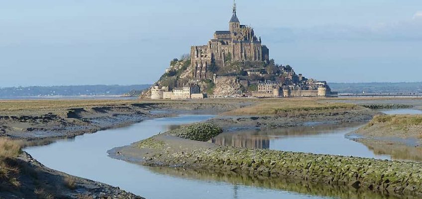 Le Mont Saint Michel a retrouvé son environnement maritime